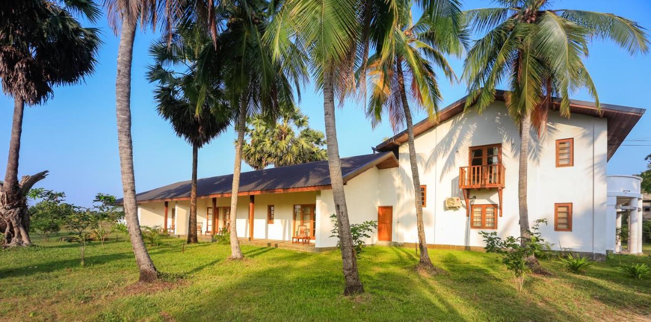 Kayjay Palms Hotel Passikudah Exterior photo